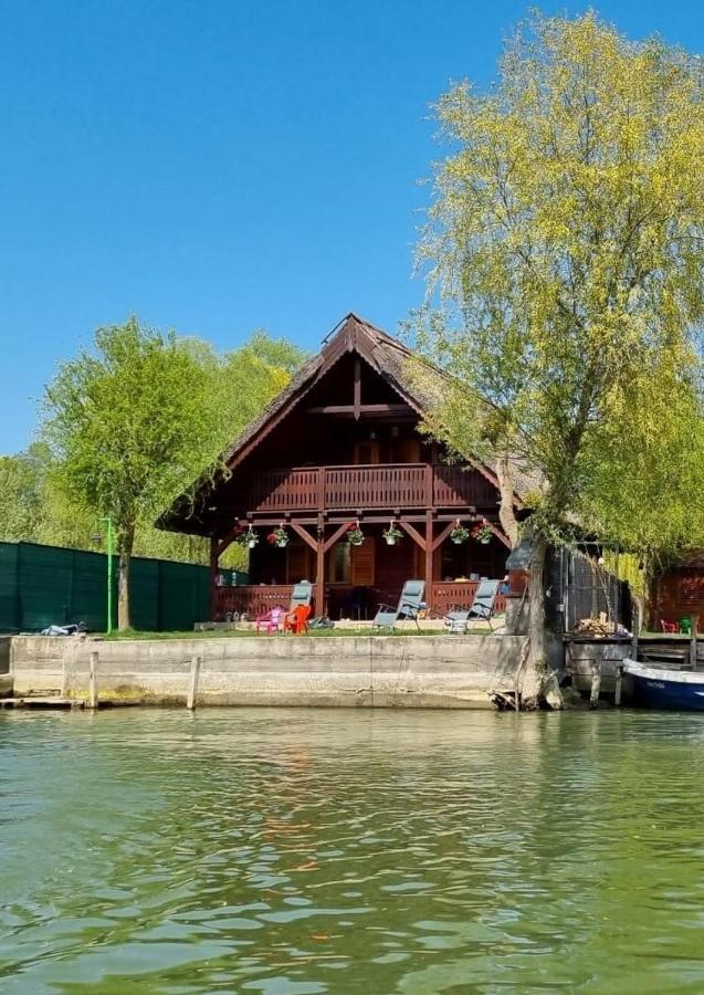Casa Agapie Villa Uzlina ภายนอก รูปภาพ